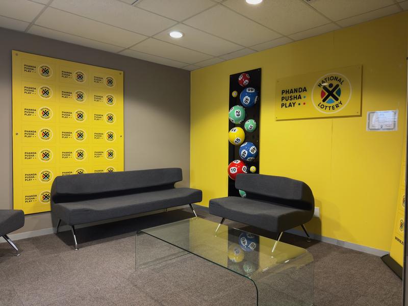 To Let Commercial Property for Rent in Claremont Western Cape